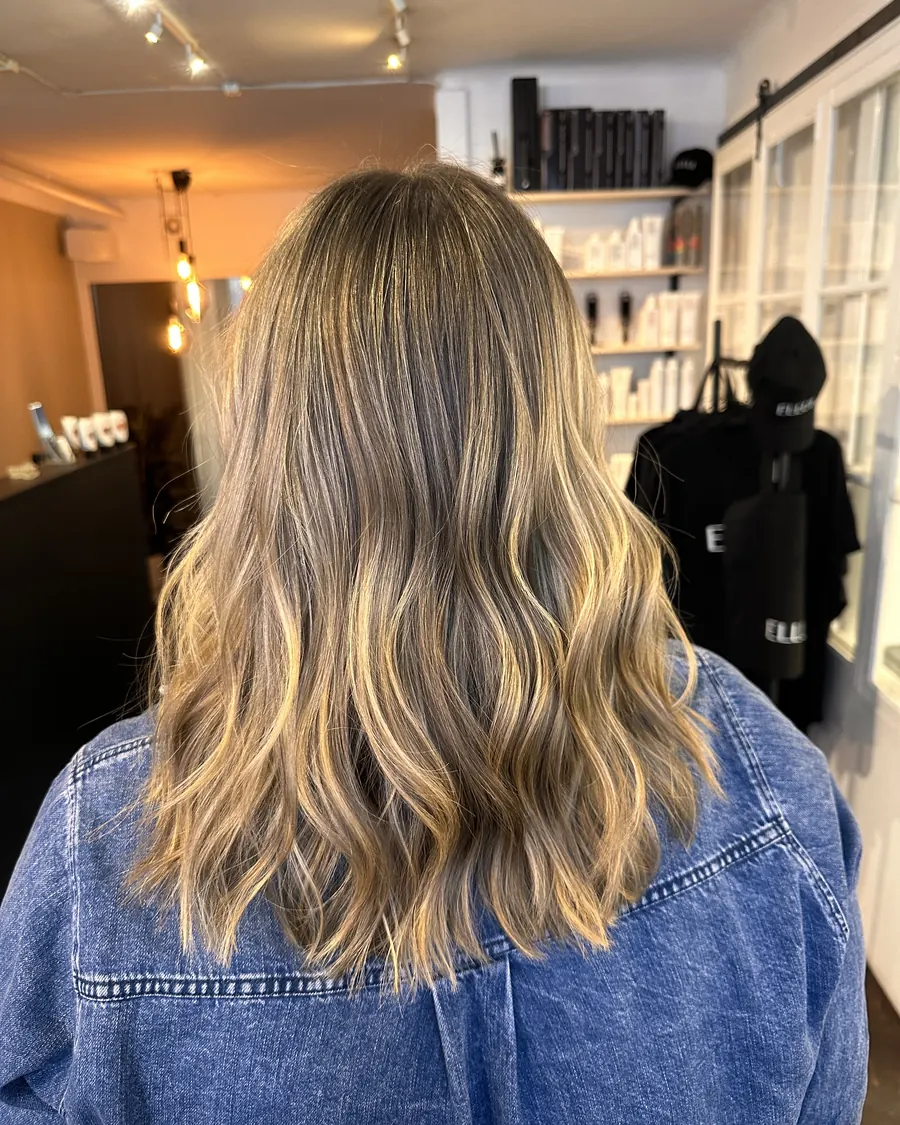 Lived-in balayage med vågor