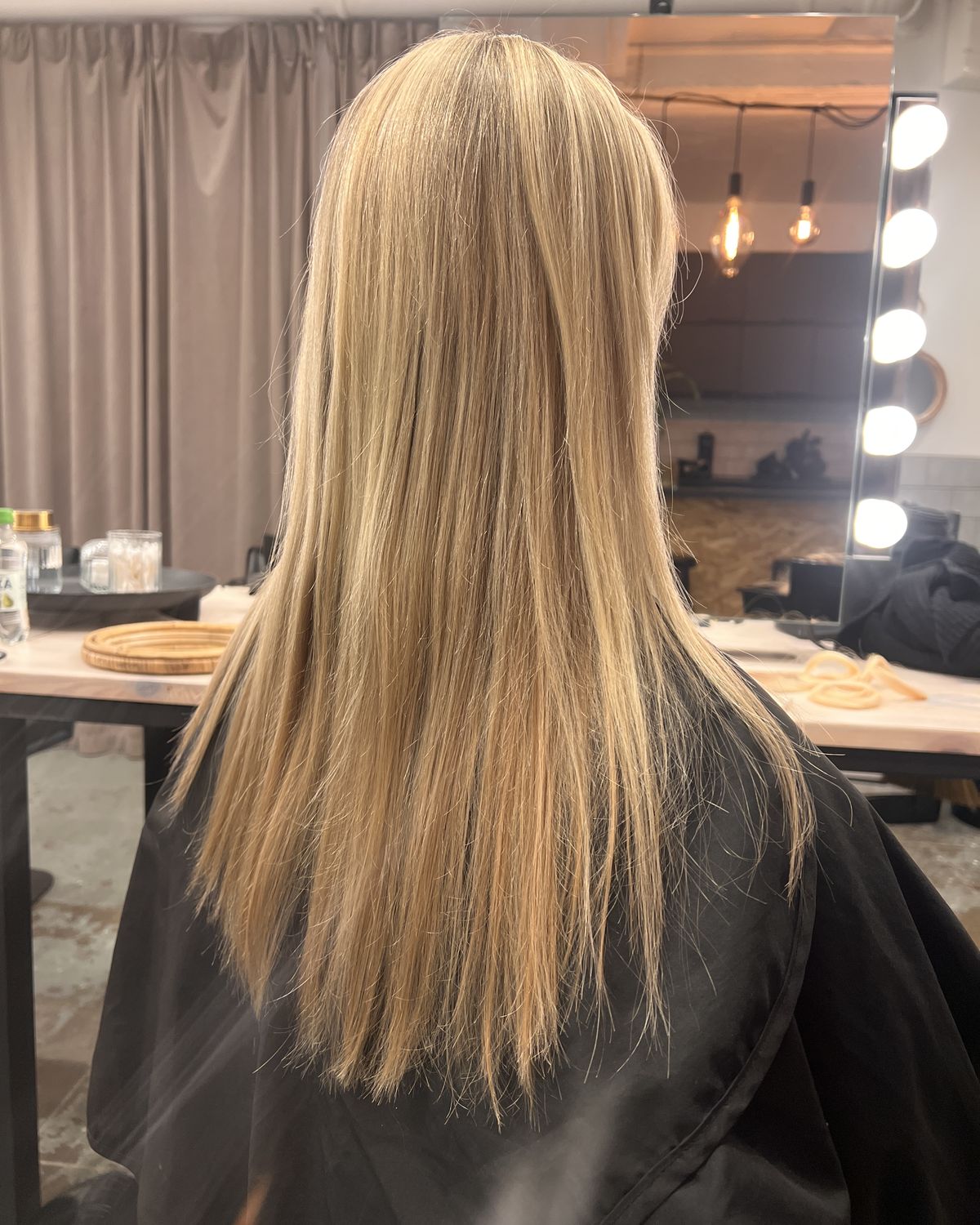 Before: blonde hair without extensions